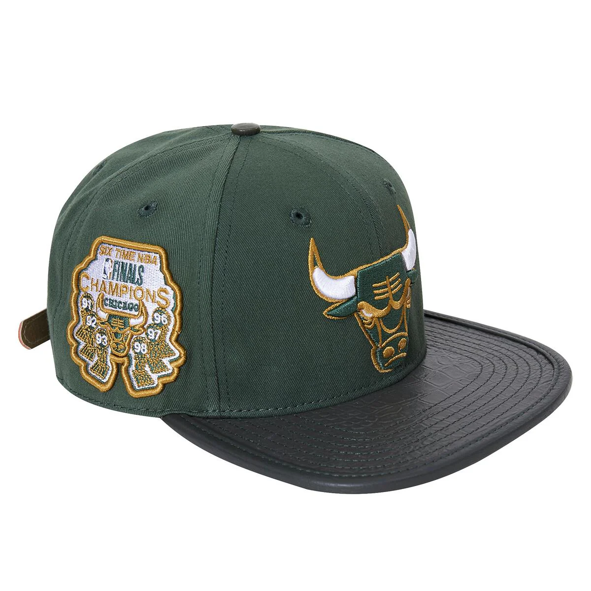 Pro Standard - Chicago Bulls Gator Visor Strapback Hat - Image 21