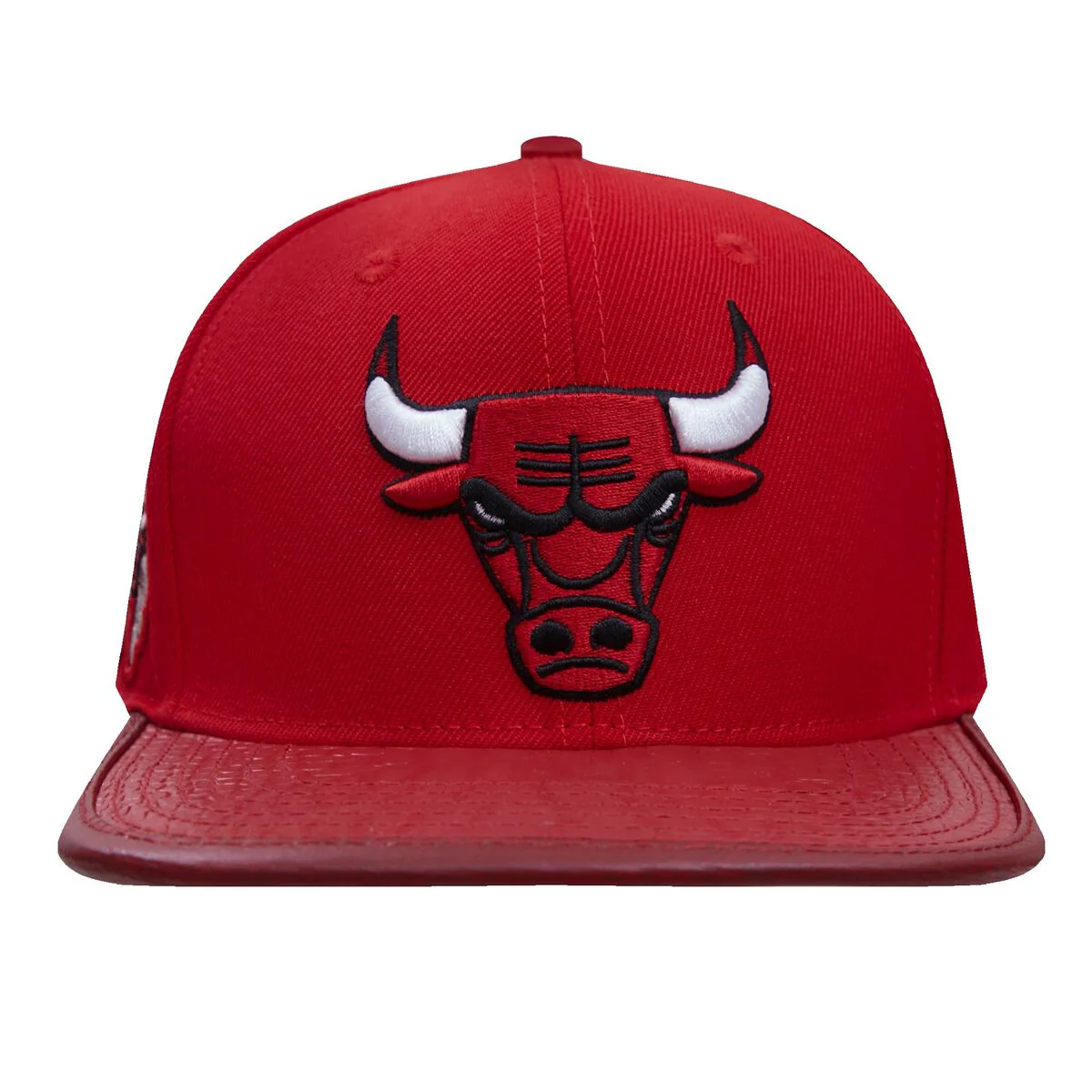 Pro Standard - Chicago Bulls Logo Gator Visor Strapback Hat - Image 2