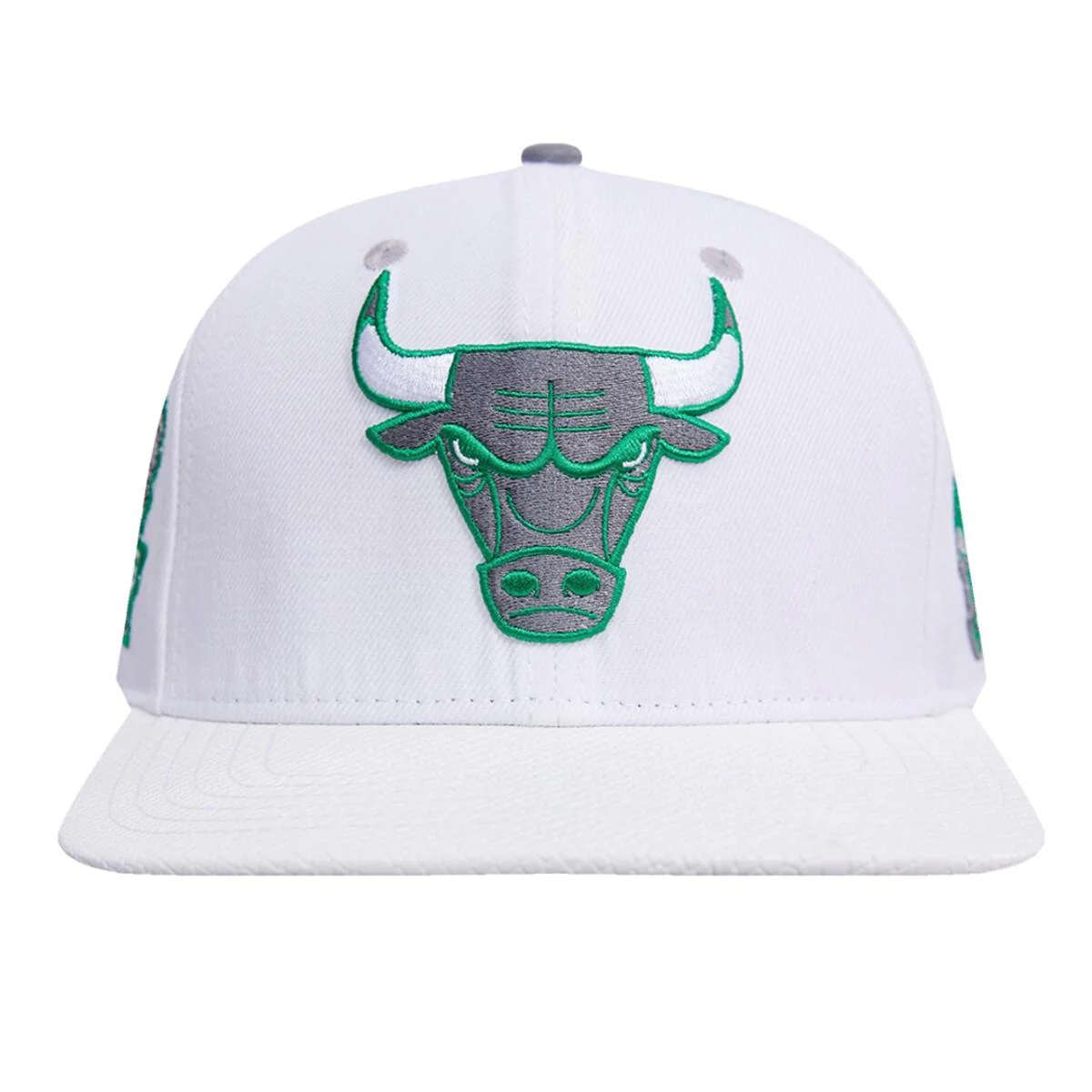 Pro Standard - Chicago Bulls Two Tone Leather Brim Snapback Hat - Image 10