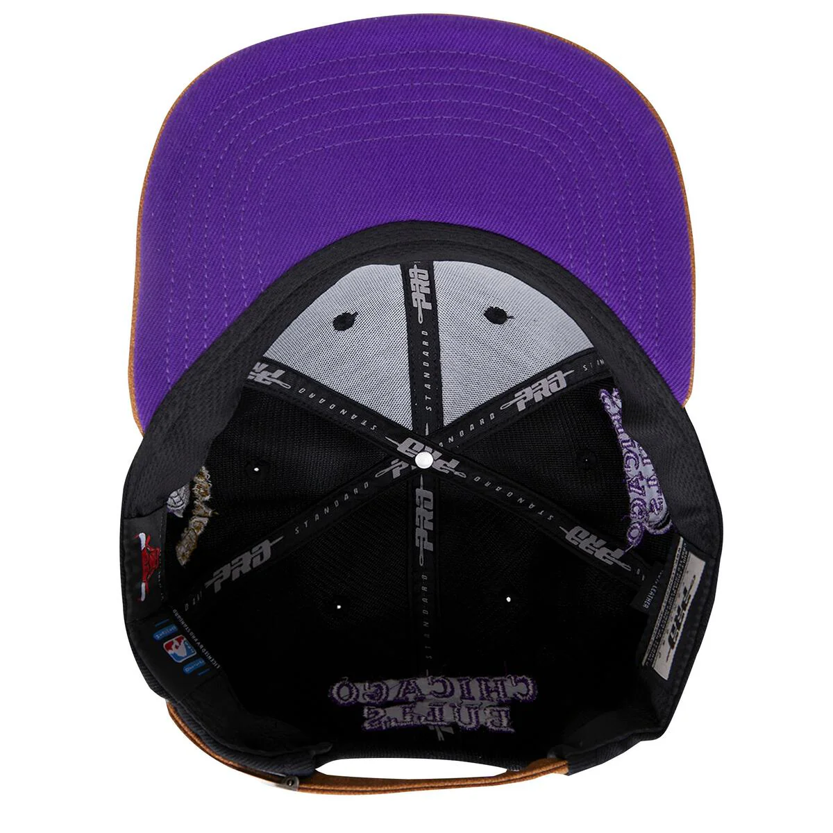 Pro Standard - Chicago Bulls Two Tone Leather Brim Snapback Hat - Image 7